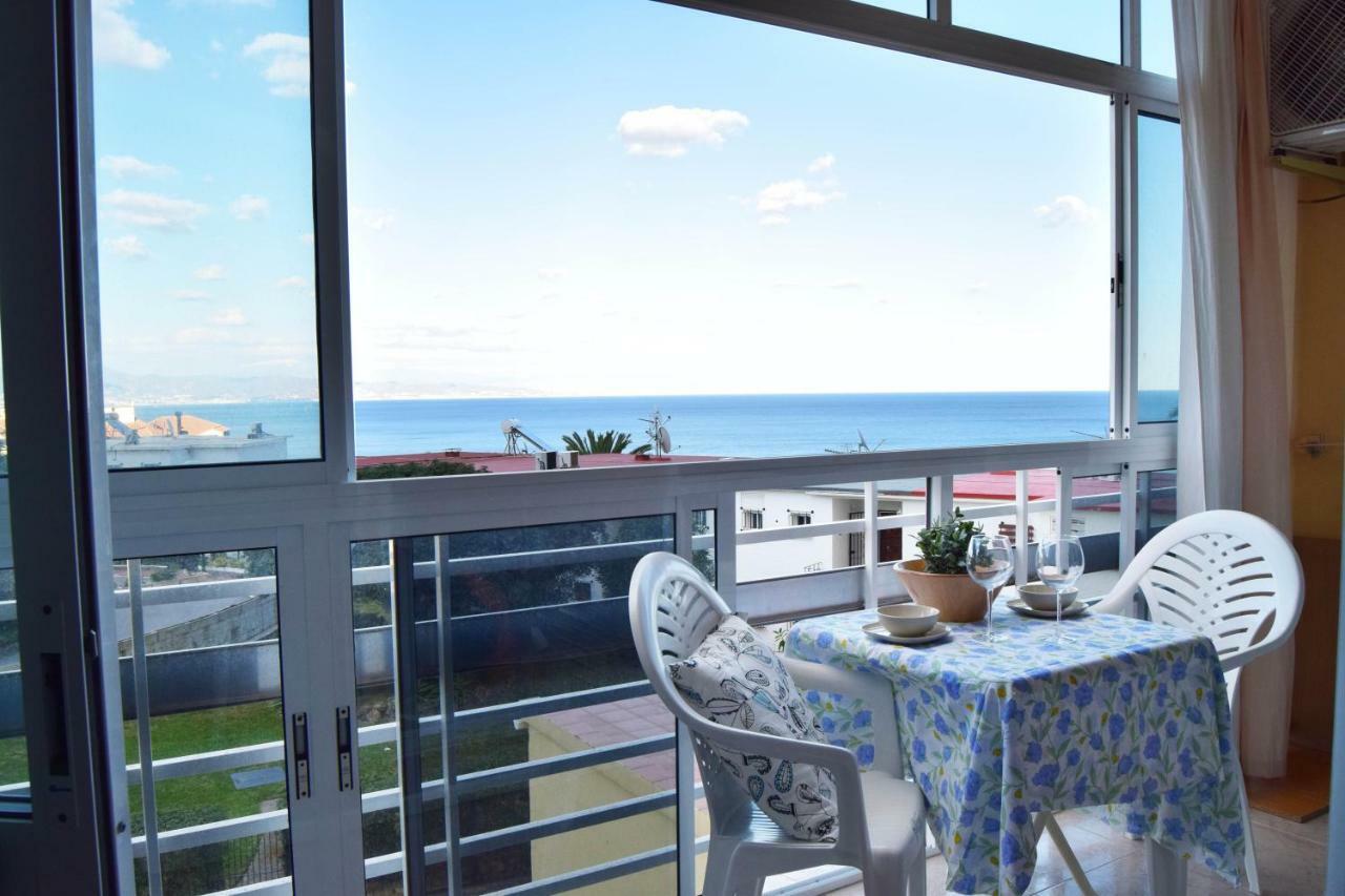 Apartamento Brasil Apartment ตอร์เรโมลิโนส ภายนอก รูปภาพ
